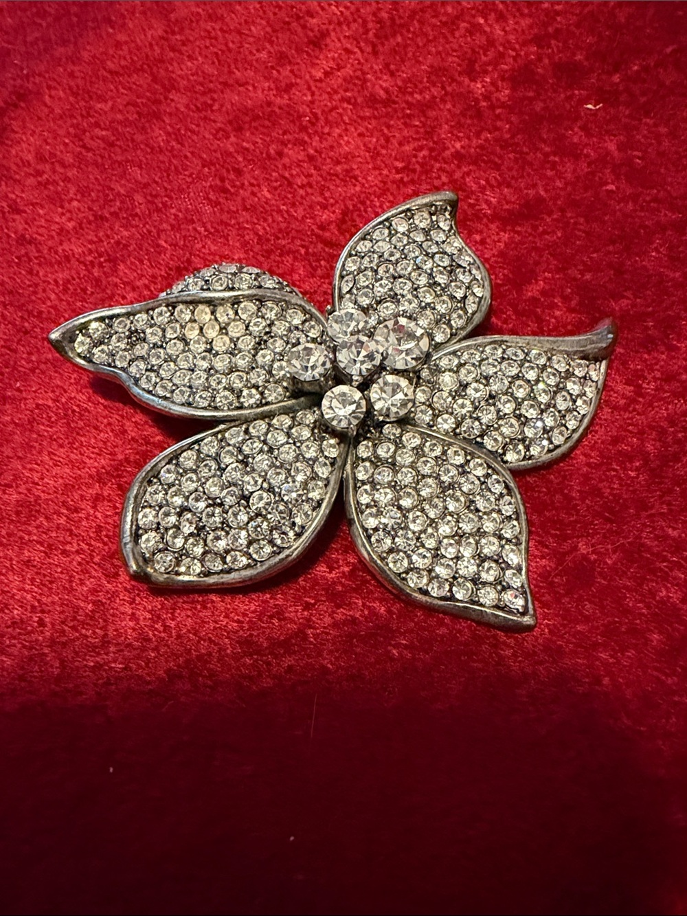 Crystal Pave Flower Brooch - Silver Tone heavy weight high end unsigned